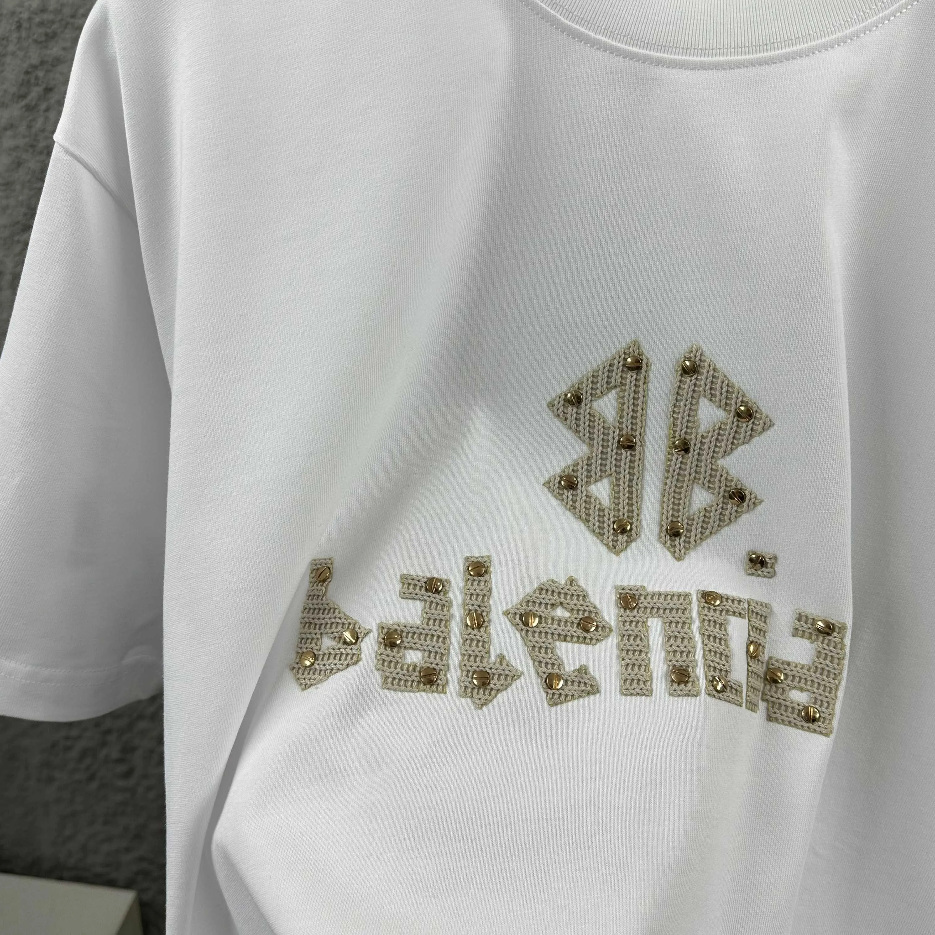 Balenciaga* * New Arrival t Classic + Same Style ：Black White Size： S （90-130 ） M （120-150 ） L （140-165 ） XL （160-180 ） XXL （180-210 ）